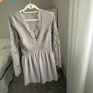 Tobi Wilma Lace Shift Dress in Grey. XS